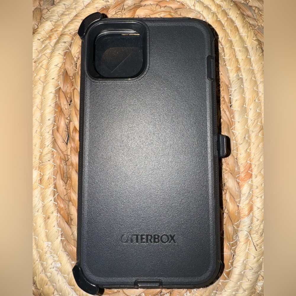iPhone 15 Plus +Black Rugged Phone Case with Holster